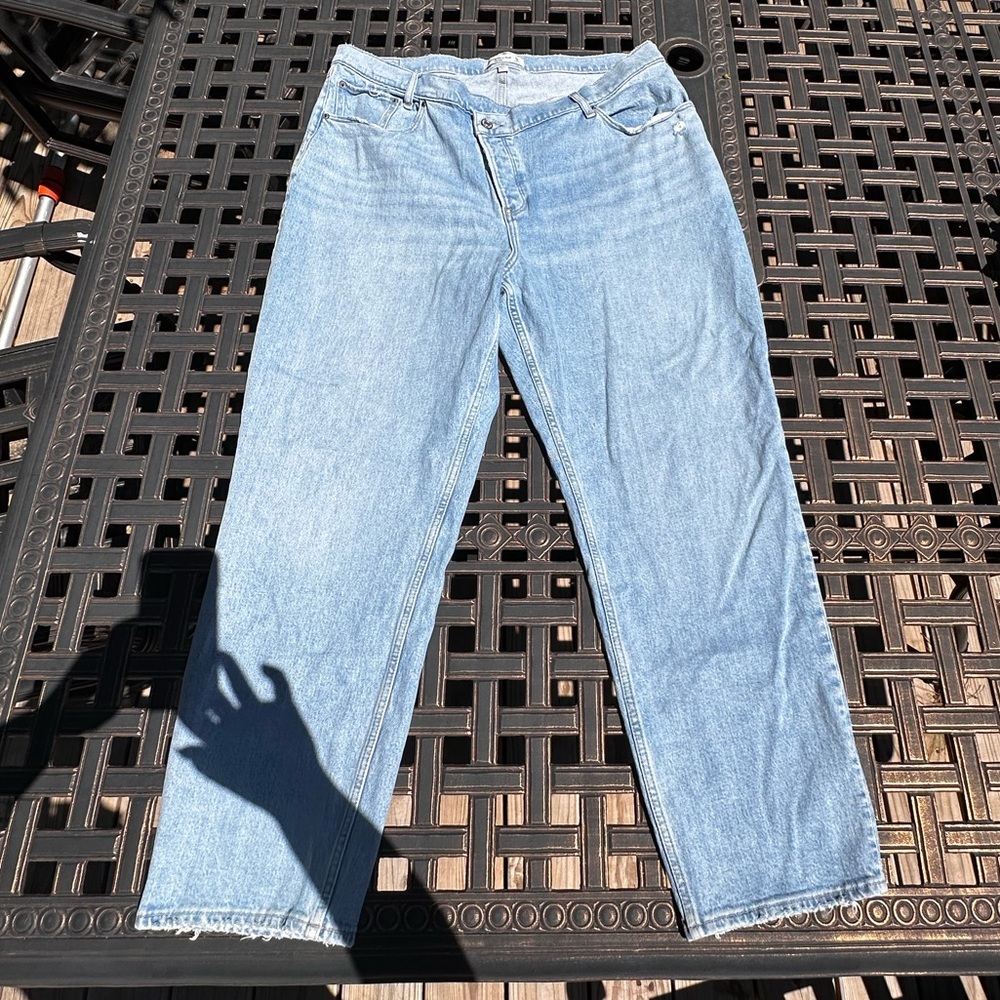 Abercrombie & Fitch HR dad jeans